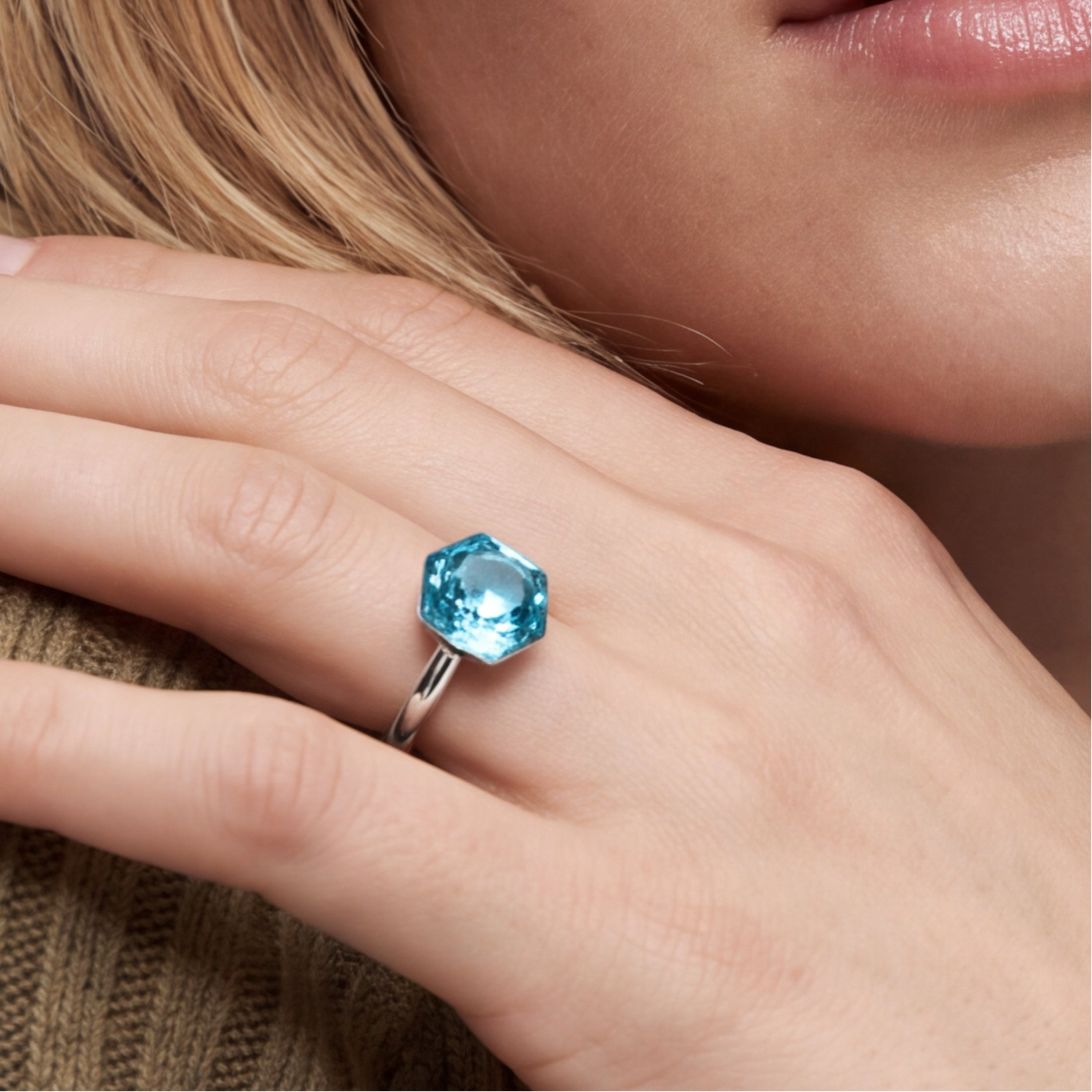 Anello in zirconia zaffiro con finitura in rodio - Lisath
