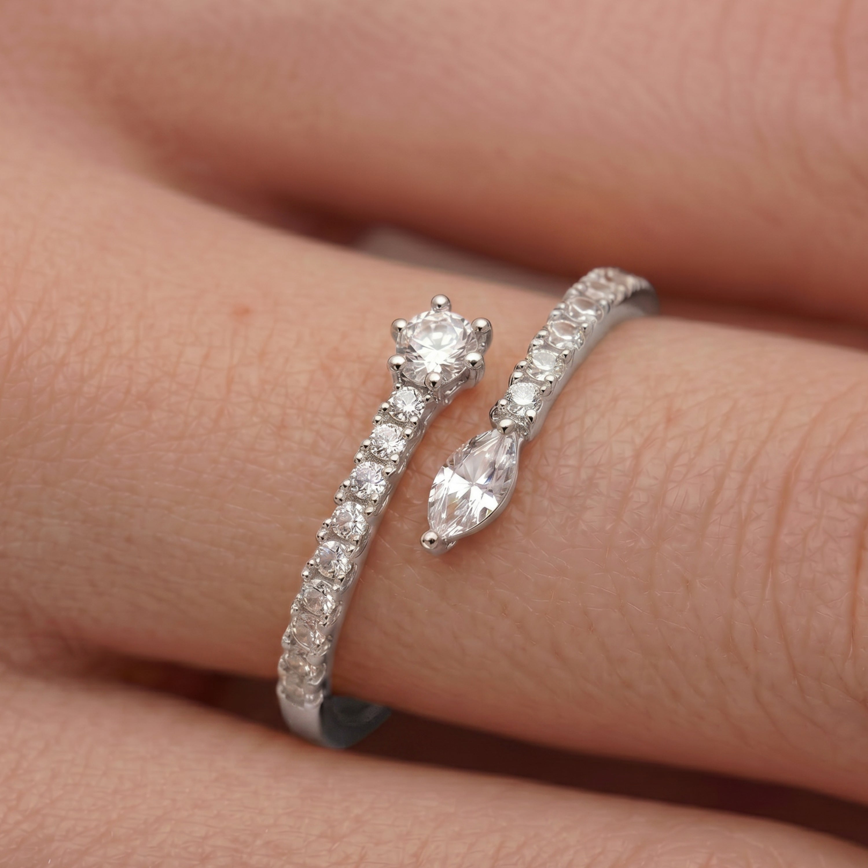 White Pearl Ring Finished in Silver - Rinmi