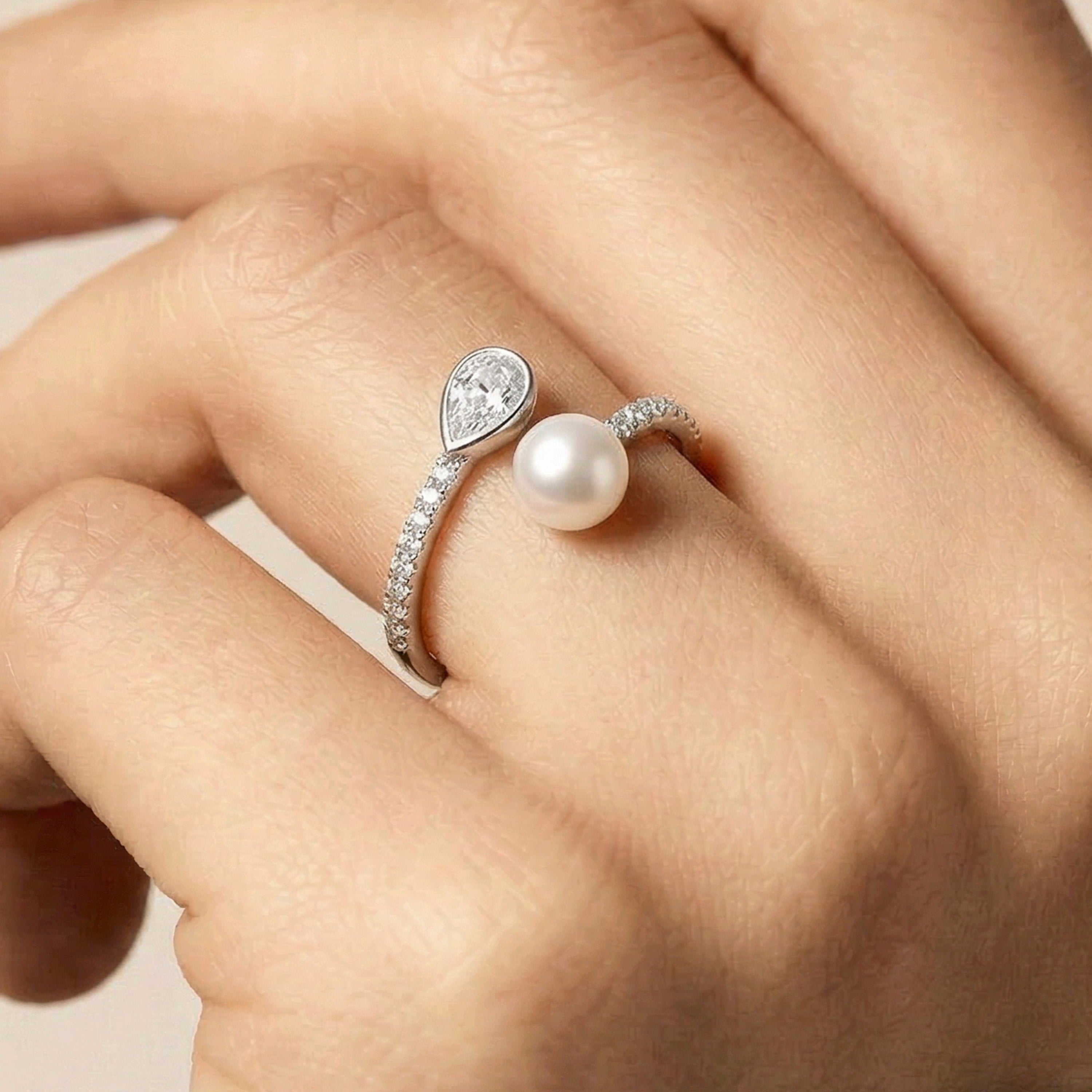 Anel de Zircónia Brilhante com acabamento em ouro amarelo de 18k - Hagoe