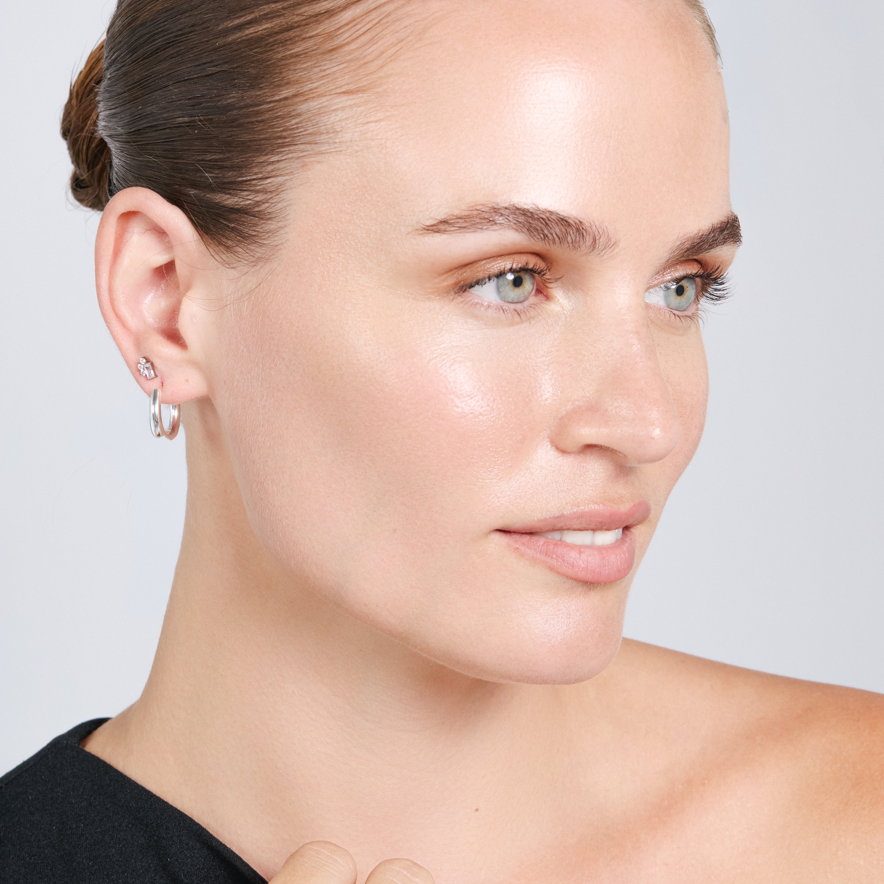 Titanpiercing mit funkelndem Zirkon – Foli