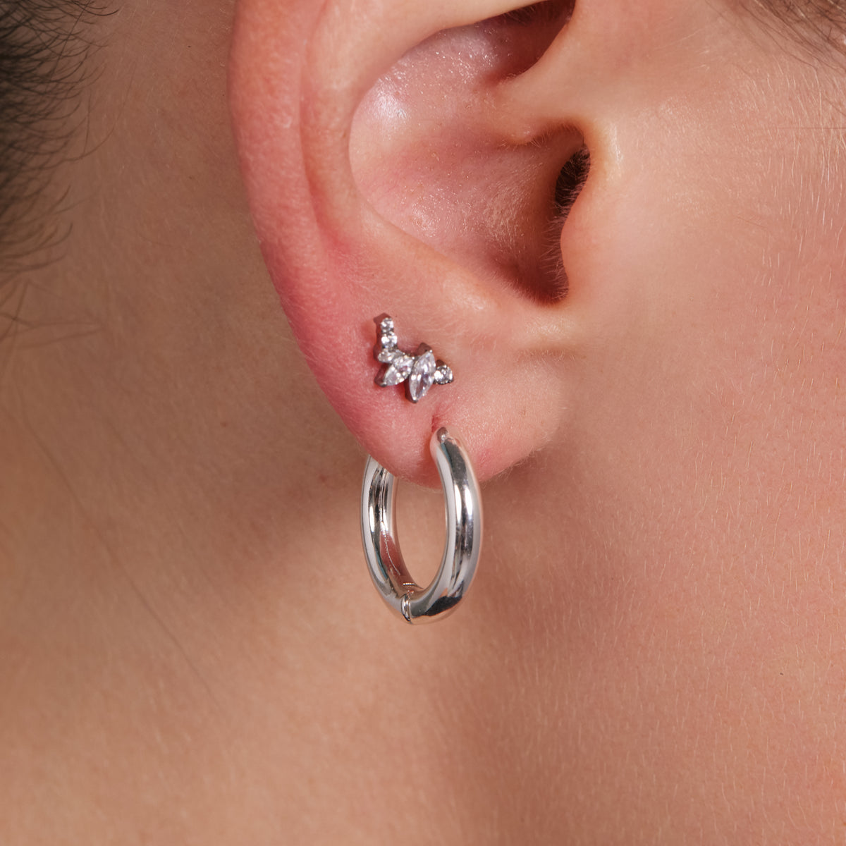 Piercing in titanio con zirconia brillante - Koludan