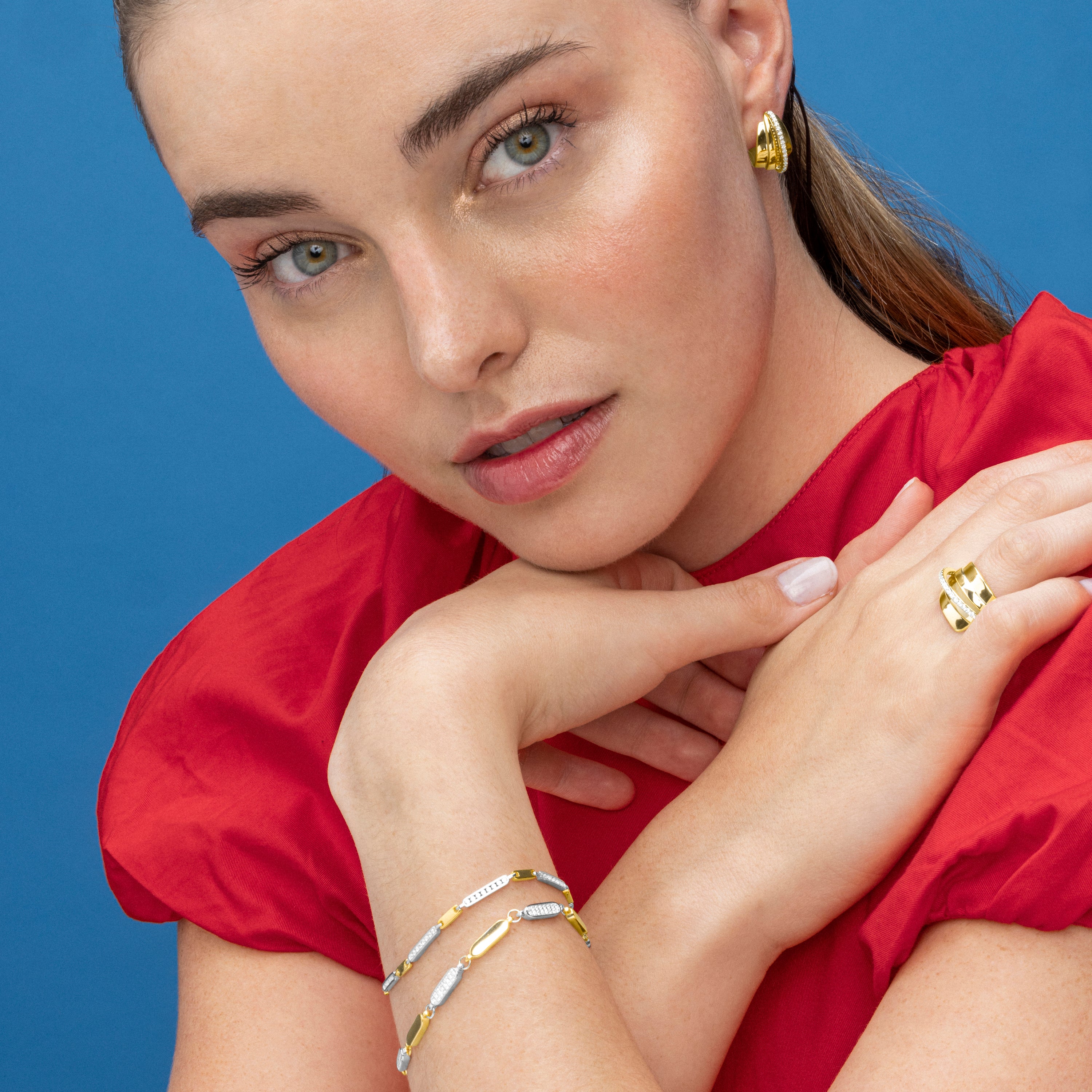 Anel de Prata de Lei 925 e Zircónia Brilhante acabamento ouro 18k - Makho
