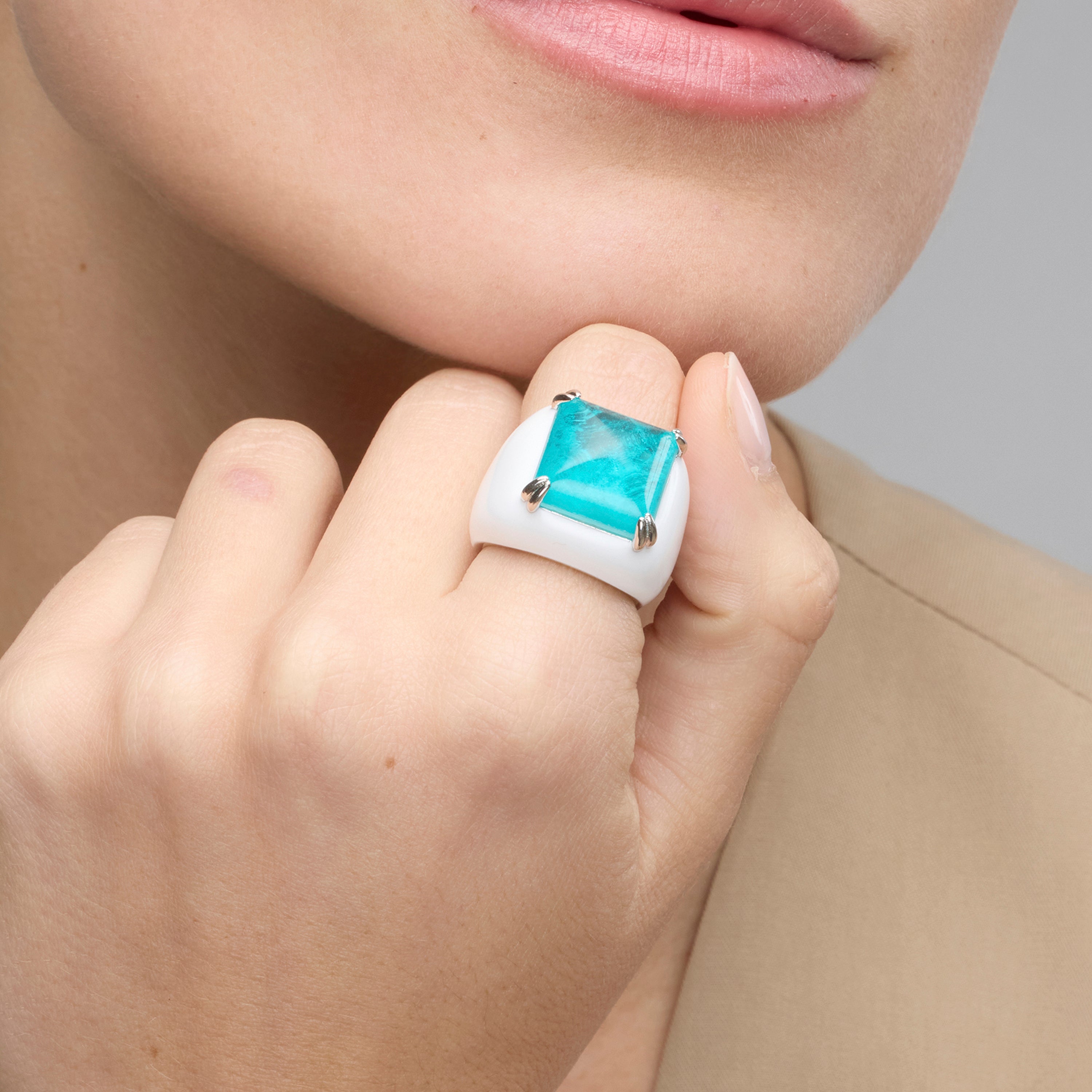 Anello in Argento Sterling 925 e Quarzo Idrotermale Verde Paraiba finitura rodio - Zadsi