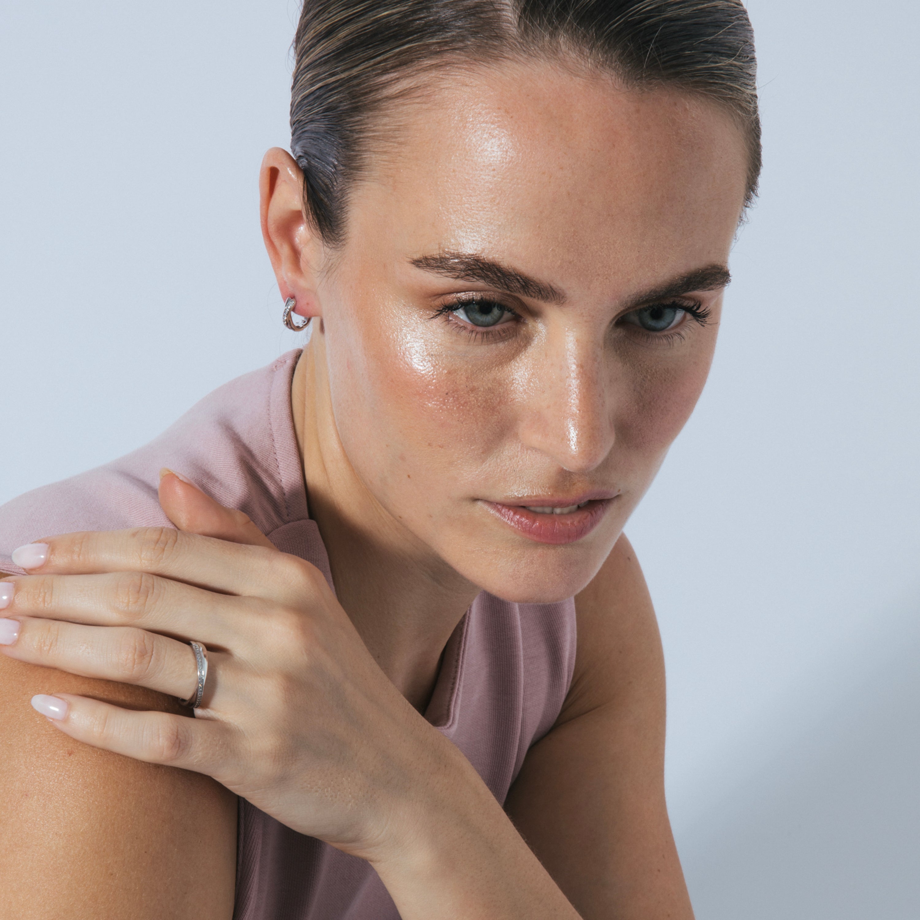 Anillo de Plata de Ley 925 y Circonita Brillante acabado en rodio - Tarmi