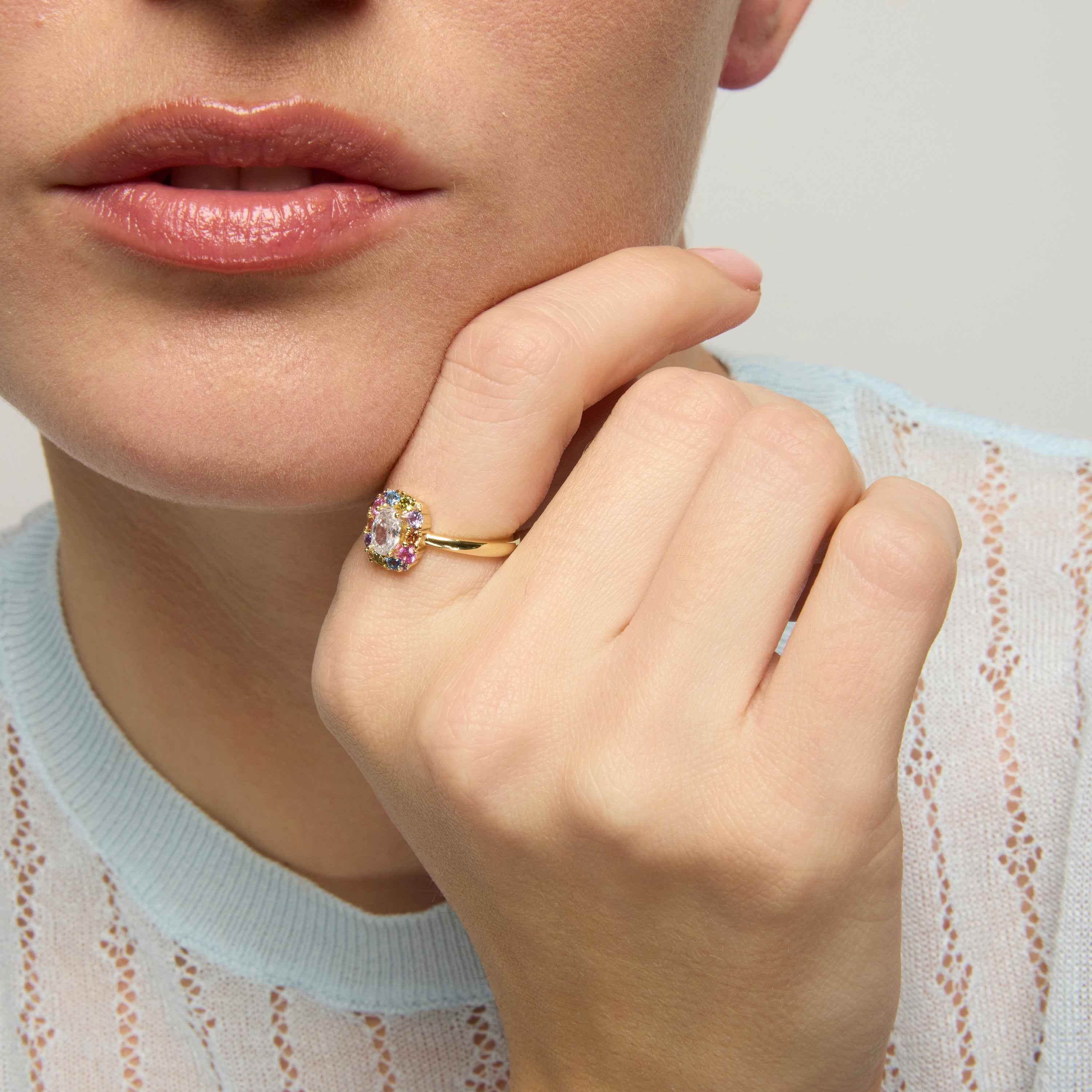 Anillo de Plata de Ley 925 y Circonita Rubí acabado oro amarillo de 18k - Mezay